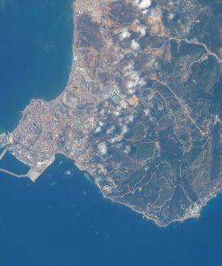 Ceuta y la frontera con Marruecos vistas desde la Estación Espacial Internacional